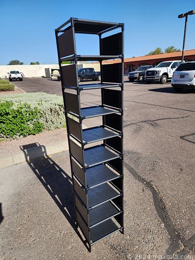 MaxSold Auction: This online auction features art glass, Elvis collectibles, vinyl records, women’s clothing, comics, Pfaltzgraff bowls, planter boxes, pet products, new jewelry, sports trading cards, toys, wooden shoes, kids books, new beauty products and much more!