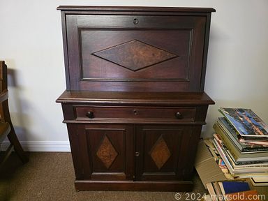 Auction 111724 (1 of 4)