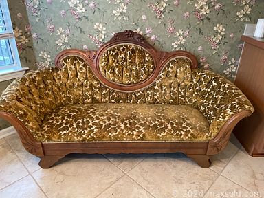 MaxSold Auction: This online auction features vintage kerosene lamps, antique porcelain, teacup/saucer sets, collector plates, teapots, chandelier, area rugs, carnival glass, small kitchen appliances, TV, milk glass, RC car, yard art, stamps, costume jewelry, vintage cameos, gold jewelry and much much more!