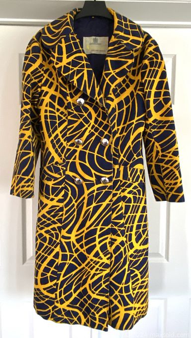 MaxSold Auction: This online auction features vintage Aquascutum trench coats, bomber jackets, vintage Anna lambswool coat, Nike collectible shoes, men’s blazers, vintage men’s vests, vintage sweaters, scarves, silk ties, and much, much, more!!!