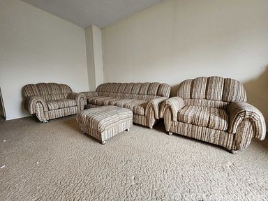 Auction 106948 (1 of 4)