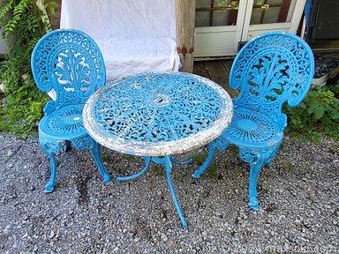 MaxSold Auction: This online auction includes furniture such as a pine refinished table, captain’s chair, side table, oak 5-drawer chest, Boston rocker, pedestal table, bistro set, pine cupboard and others, doors, rugs, jewelry, accessories, Texaco flag, Jeep Cherokee mountain bike, lamps, crystalware, brassware, plastic soldiers, portable Bernina sewing machine, Sunbeam metal fan, wicker baskets, Tiffany style lamp and much more!