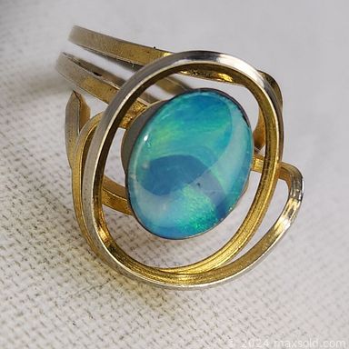 MaxSold Auction: This online auction features vintage jewelry, blue stones, statement jewelry, watches, coins, vintage pin collection, Pokemon cards, security cameras, vintage buttons, yard tools, games, outdoor heater, loose gemstones, and much, much, more!!!