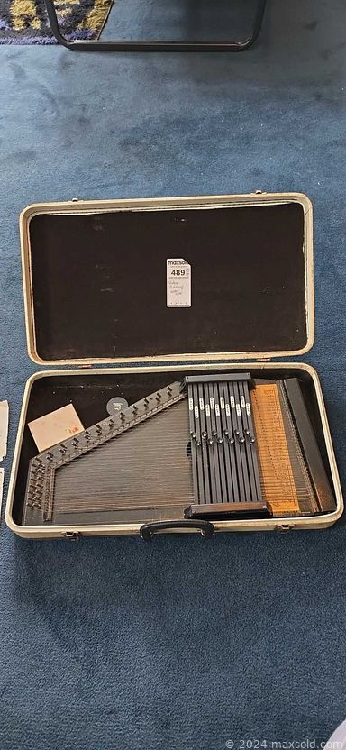 Auction 105837 (2 of 4)