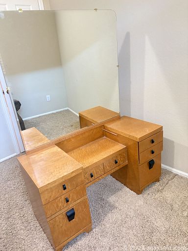 Auction 106821 (1 of 4)