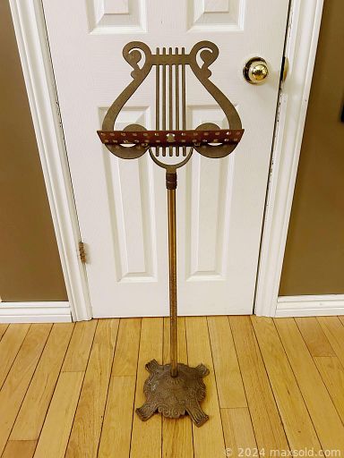 MaxSold Auction: This online auction features therapy lamp, vintage camera, games, vintage jewelry, art glass, collectible bear plushies, Chinese planter pots, pet products, luggage, teacup/saucer sets, art pottery, stein, antique Noritake plate, Cherished Teddies, vintage McCoy planter, Uranium glass, puzzle, comics, Beanie Babies, area rug, and much, much, more!!!