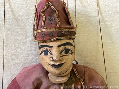 MaxSold Auction: This online auction features an antique Baroque Trumeau mirror, stained glass lamps, jewelry, Burmese puppets, Chinese wall panels, Adderley Staffordshire place card holders, electronics, jewelry, maple desk, Nevco valet, Asian decor, cherry table and chairs, books, art glass, Christmas decor, ceramics, wooden crate and much more!