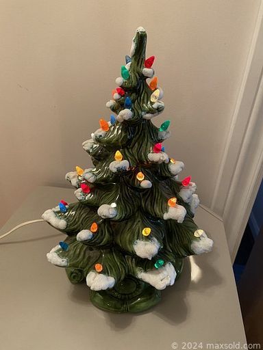 MaxSold Auction: This online auction features vinyl records, vintage ceramic Christmas tree, vintage Pyrex, NIB RC vehicles, collector Barbies, video game systems, games & accessories, Star Wars collectibles, sewing machine, vintage pipes, sports collectibles, TV, toys, and much, much, more!!