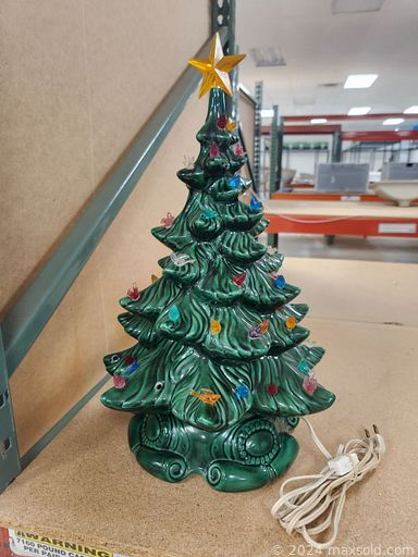 MaxSold Auction: This online auction features NIB patio lights, Christmas decor, DVDs, NIB chandeliers, new sinks, a nutcracker, fake plants, paint supplies, dresser hardware, light fixtures, office supplies, small kitchen appliances, play laundry, a commercial wet-dry vacuum, art glass, power tools, sectional seating, patio chairs, sporting goods, and much more!!!