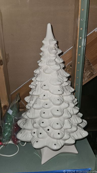 MaxSold Auction: This online auction features Star Trek collectibles, vintage toys, vinyl records, power & hand tools, antique desk, small kitchen appliances, vintage ceramic Christmas trees, area rugs, Tiffany hanging lamp, Longaberger baskets, wedding supplies, sewing notions, cedar chest, hardware, laser disc player & laser discs, lift chair, Belleek pieces, sewing machine, craft supplies, floor safe, jewelry, DVDs, home health aids, office supplies, computer desk & chair, decorative plates, yard tools, Disney collectibles, pet products, fire pit, TV, and much, much, more!!!