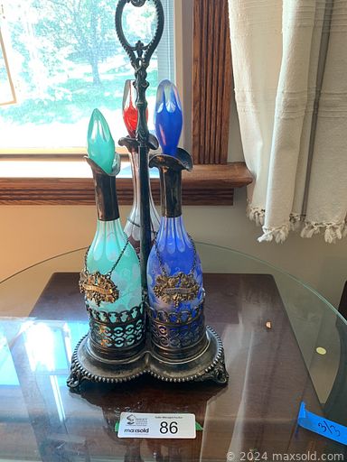 MaxSold Auction: This online auction includes Murano glassware, Samsung stove, furniture such a bunk beds, oak armoire, MCM chairs, rocking chairs, La-Z-Boy recliner, and harvest farm table, linens, office supplies, ladies clothing, Pyrex, pottery, vintage books, wool rugs, children’s toys, lamps, and much more!