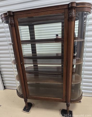 MaxSold Auction: This online auction features antique dressers, humidifiers, art glass, curio cabinet, cameras, Mason jars, digital safe, stereo components, patio furniture, and more!!