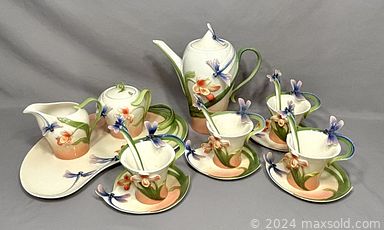 MaxSold Auction: This online auction features Sid Dickens memory blocks, Indigenous art, vintage coffee set, novelty teapots, art glass, vintage Indonesian puppets, vintage costume jewelry & watch, comics, sports trading cards, Eugene Schmidt paintings, vintage Japanese Dragon tea set, vintage ceramic Christmas trees, boxed Christmas ornaments, and much, much, more!!!