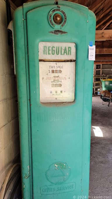 MaxSold Auction: This online auction includes Maytag washer and dryer, furniture such as card table with chairs, wood dresser, Murphy bed, vintage kitchenette set, swivel chair and antique server, framed art, linens, small kitchen appliances, glassware, fine china, console stereo, power tools, planters and much more!