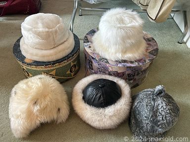 MaxSold Auction: This online auction includes Young Chan piano, bench, director’s chair, vanity chair, clothing, jewelry, accessories, shoes, seasonal decor, boxes, picture frames, stationery, mirror, towel rack and much more!