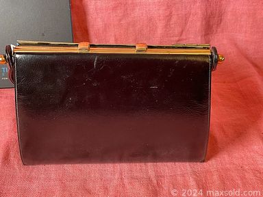 MaxSold Auction: This online auction features garden art, women’s shoes & hats, vintage books, vinyl records, costume jewelry, watches, nesting dolls, vintage Porzella plates, table lamps, sports trading cards, fitness gear, women’s clothing, and much, much, more!!