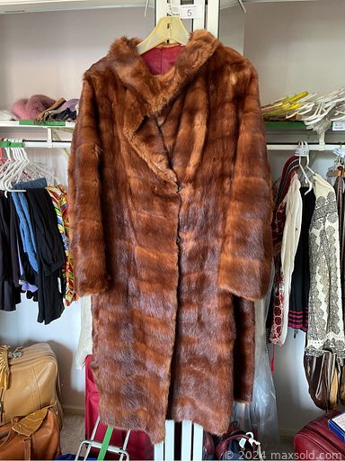 MaxSold Auction: This online auction features African wood carvings, teak furniture, vintage women’s clothing, perfume bottles, art pottery, area rugs, art supplies, outerwear, rolling tool chest, small kitchen appliances, decorative wall plates, desks & chairs, Paragon china, antique china, vintage lamps, stone figurines, Indigenous art, baskets, printer, office supplies, and much, much, more!!