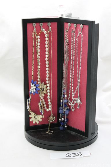 Auction 115370 (1 of 4)