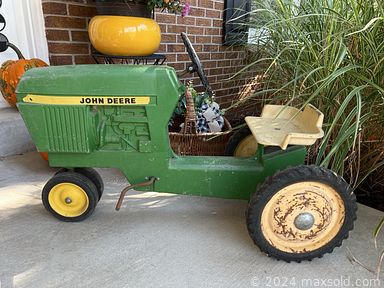 MaxSold Auction: This online auction includes vintage pedal cars, vintage Tonka toys, depression glass, mid century Murano glass, crystal ware, pottery, Herman Miller models, vintage tools, and more!