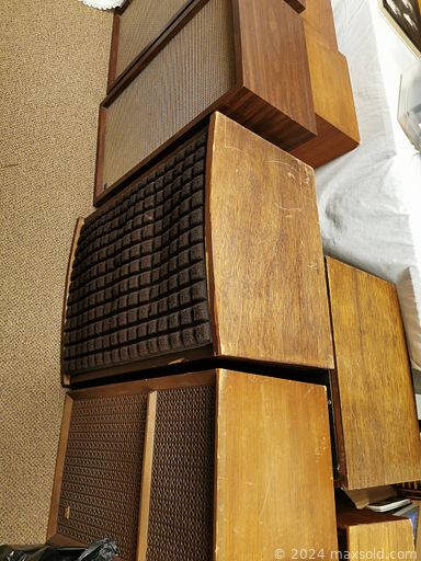 MaxSold Auction: This Charity/Fundraising online auction features jewelry, watches, DVDs, CDs, sports equipment, pottery planters, vinyl records, suit of armour, power tools, toys, glass art, speakers, pottery clay, video games, bike, small kitchen appliances and much more!