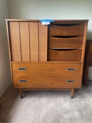 MaxSold Auction: This online auction includes furniture such as vintage mainline bedroom chest, oak and leather chairs, glass top table, formal dining room table, and display units, signed original art, vintage records, Murano glass, Bavarian crystal, Lladro sculptures, vintage glassware, vintage jewelry, Christmas decor, dishware, kitchenware, Amana refrigerator, and much more!