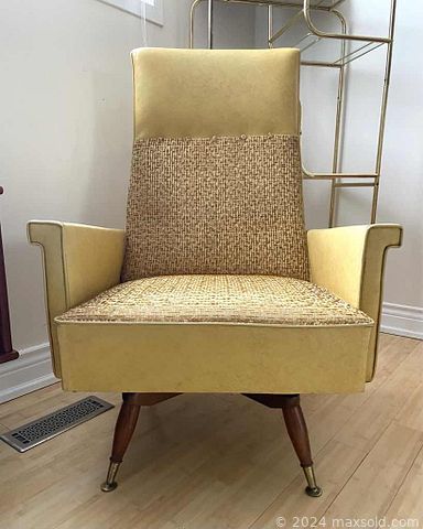 MaxSold Auction: This online auction features Royal Doulton, Lladro, Wedgwood, sterling silver, fine china, furniture such as MCM lounge chair, vanity chair, and side table, vintage lamps, vintage Italian pottery, glassware, vintage oil paintings, Epson printer, NIB Lenovo monitor and much more!