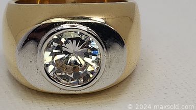 MaxSold Auction: This online auction features Swarovski ring, vintage ruby/diamond ring, vintage cameo, watches, fitness watch, vintage men\'s ring, watch movements, gemstone jewelry, cufflinks, and much, much, more!!!