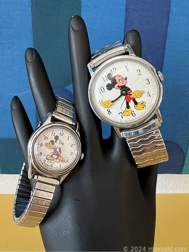 MaxSold Auction: This online auction features MCM dressers, leather furniture, digital piano, stereo components, bunk beds, iMac computers, computer desk & chair, area rug, vintage toys, sports collectibles, workout gear, board games, mountain bike, small kitchen appliances, camping gear, lawnmower, ping pong table, TVs, men’s & women’s clothing, office supplies, patio furniture, BBQ grill, sewing machine, printers, cameras, art glass, exercise equipment, lighters, and much more!