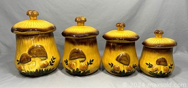 MaxSold Auction: This online auction features vintage German vase, art glass, teacup/saucer sets, soapstone sculpture, vintage ashtray, power tools, vintage inkwell, vintage milk glass, vintage Indiana glass, Donald Chretien prints, vintage cookie jar, men’s clothing, outerwear, women’s hats, jerseys, sports collectibles, sports trading cards, and much, much, more!!!