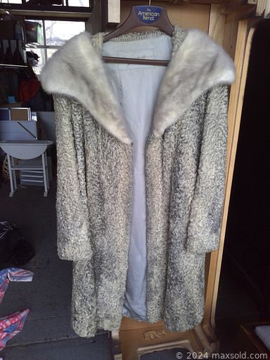 Auction 106991 (2 of 4)