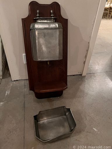 MaxSold Auction: This online auction features a poker table, Copeland Spode teacups & saucers, costume jewelry, guitar, ukulele, oil painting, vintage pewter and much more!