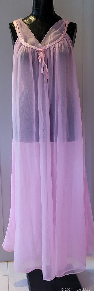 MaxSold Auction: This online auction features stretched canvas art, Tiffany style lamp, NIB vanity fixtures, electric fireplace, collectible perfume bottles, vintage sleepwear, Bavaria china, vintage glass ornaments, teacup/saucer sets, new beauty products, fitness gear, clocks, evening bags, art glass, carnival glass, tea sets, lustreware, porcelain head dolls, storage bins and much more!