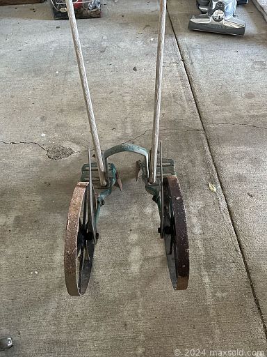 Auction 105637 (2 of 4)