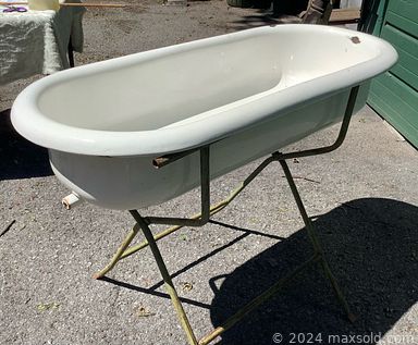 Auction 111097 (1 of 4)