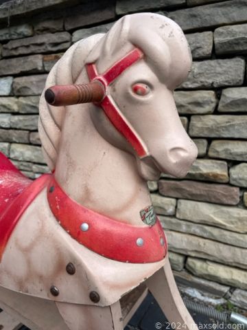 MaxSold Auction: This online auction features Limoges, art glass, furniture such as MCM kitchen table, bamboo loveseat, coffee tables, and bar stools, vintage lighting, MCM kitchenware, vintage toys, home decor, LP albums, barware, sewing supplies and much more!