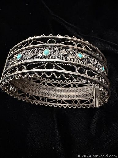 Auction 105373 (2 of 4)