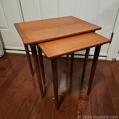 MaxSold Auction: This online auction features vintage Pyrex, Star Wars collectibles, vintage Christmas ornaments, art pottery, vintage action figures, RC boat, watches, vintage ashtrays, Lego Advent Calendars, Christmas inflatables, Star Trek cards, Dr. Suess plushies, ceramic Christmas trees, and much, much, more!!