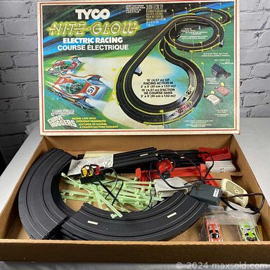 MaxSold Auction: This Vintage and Collectible Toy and Record Auction features vintage Barbie Dolls including an American Girl Bend Leg Barbie, GI Joes, Action Figures, General vintage and contemporary dolls. Lots of Vintage Vinyl LP Records including DJ Mix Long Plays and more. Collectible Nintendo Power and MediaScene Comic magazines plus Vintage Slot Car Track, Board Games, Pokemon, Strawberry Shortcake, Disney Incredibles, Star Wars, Marvel and more.