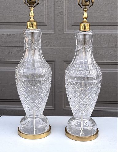 MaxSold Auction: This online auction features vintage Waterford table lamps, art glass, Fat Lava vase, Depression glass, art pottery, area rug, vintage Pyrex, banknotes, Belleek teapot, Lawren Harris prints, art books, game, video game console & accessories, men’s & women’s clothing, and much, much, more!!!