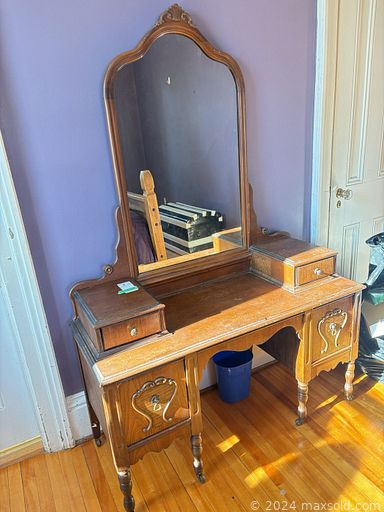 Auction 105133 (3 of 4)