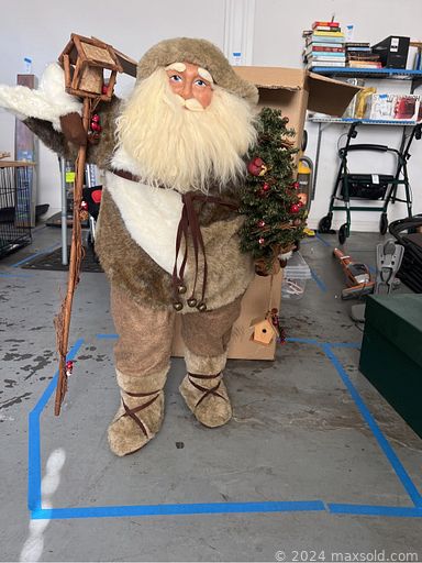 MaxSold Auction: This online auction features a dresser, nightstand, table set, TV cabinet, entry table, Charles Frace African print, vintage lamps, office supplies, foot bike and much more!