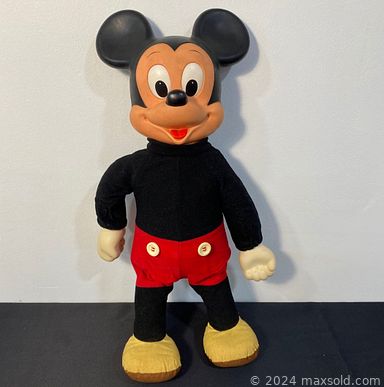 MaxSold Auction: This online auction features Disney collectibles, camera lens, watches, Blue Jay collectibles, small kitchen appliances, vintage ashtrays, cookie jar, vintage Chinese porcelain, vintage barware, elephant collection, stoneware crocks, blanket box, airbrush compressor, leather jackets, jewelry, manual tilt wheelchair, power tools, air compressor, lawnmower, yard tools, pet products and much more!