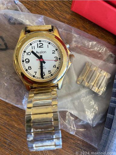 MaxSold Auction: This online auction features vintage furniture, art glass, table lamps, conference table & chairs, headboards, costume jewelry, computer accessories, desks, watches, camping gear, small kitchen appliances, clothing, shoes, BBQ grill, smoker, toys, office equipment, 4 poster bed, Southwest art and much more!