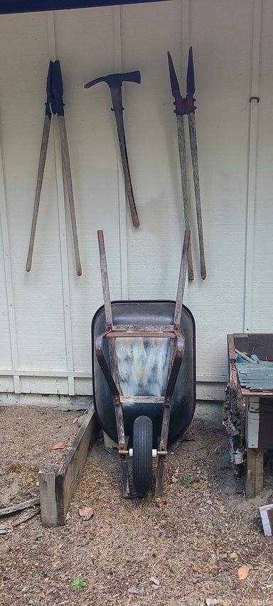 MaxSold Auction: This online auction features small kitchen appliances, Fiesta war, Terracotta serving ware, vintage serving cart, teacup/saucer sets, decorative bells, women’s clothing, office supplies, desk, trundle bed, room screen, costume jewelry, watches, vintage dressers, thimble collection, wicker furniture, plumbing supplies, power & hand tools, air compressor, yard tools, storage bins and much more!