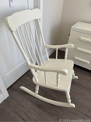 MaxSold Auction: This online auction features Belleek porcelain pieces, TVs, pet products, yarn, sewing notions, The Royals collectibles, teacup/saucer sets, collector spoons, Bunnykins, games, sewing machine, sectional sofa, coins, and much, much, more!!