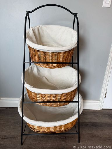 Auction 107468 (1 of 4)