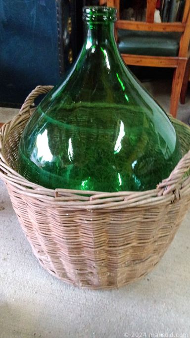 MaxSold Auction: This Charity/Fundraising Online Auction features  snowshoes, wine demijohn, David Bernett sculpture, planters, gemstone diorama, clay jug, vintage chairs, desk, TV, Indonesian batiques, area rug, vinyl records, small kitchen appliances, art glass, collector plates, costume jewelry, lawnmower, DVDs, and much, much, more!!