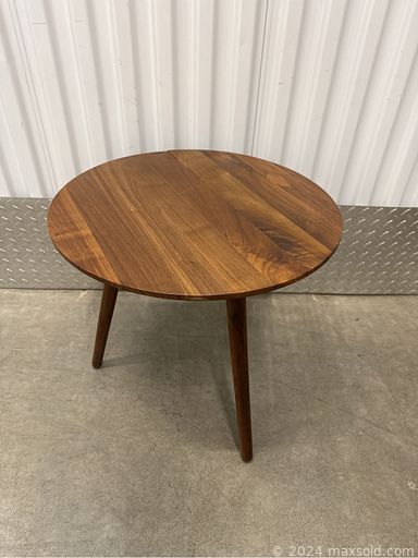 MaxSold Auction: This online auction includes ski equipment, scooter, rona drill set, HP OfficeJet Pro 8025e, dishware, Wedgwood serving plate, Ryobi pressure washer, antique dolls, cleansing oils, rolling cart, Dyson V7 vacuum, igloo cooler, vintage piano, High Peak bicycle, electronics, vinyl records, grandfather clock, family dome tent, vinyl records, sphygmomanometer and more!