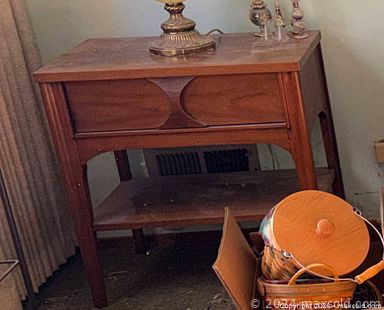 Auction 105915 (3 of 8)