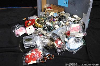 Auction 27686 (1 of 8)